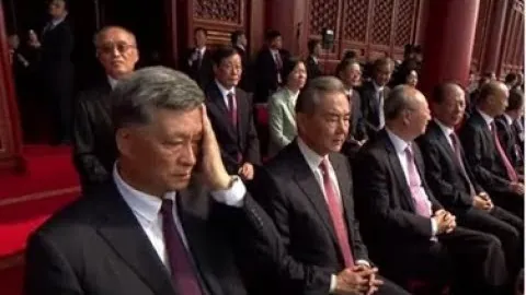 《邮报》曝：曼城积极寻找罗德里替补人选