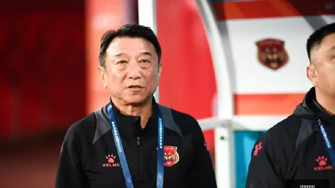 电竞战队新援亮相，冠军之路再启航